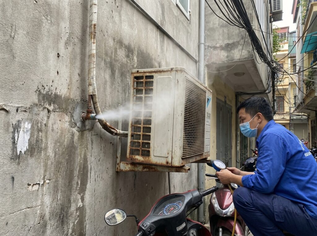 điều hòa bị rò rỉ gas