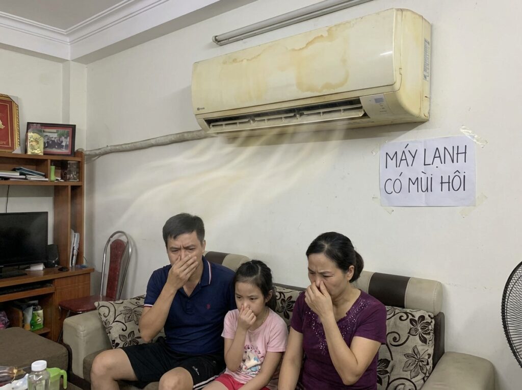 dieu-hoa-toa-ra-mui-kho-chiu-khi-hoat-dong